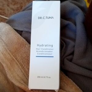 Dr. C. Tuna Hydrating Hair Conditioner